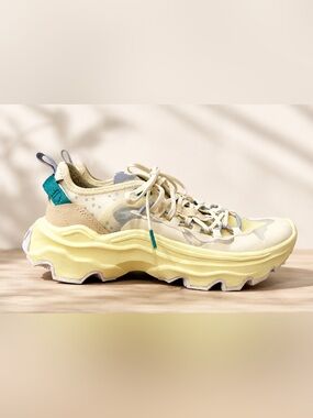 Sorel Kinetic Breakthru Tech Lace Chunky Sneaker Endive Yellow